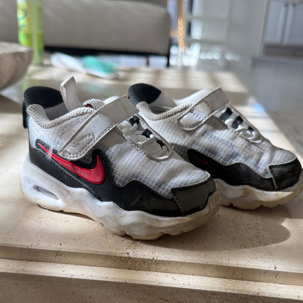 Nike Kids White Black Sneakers with red Swoosh